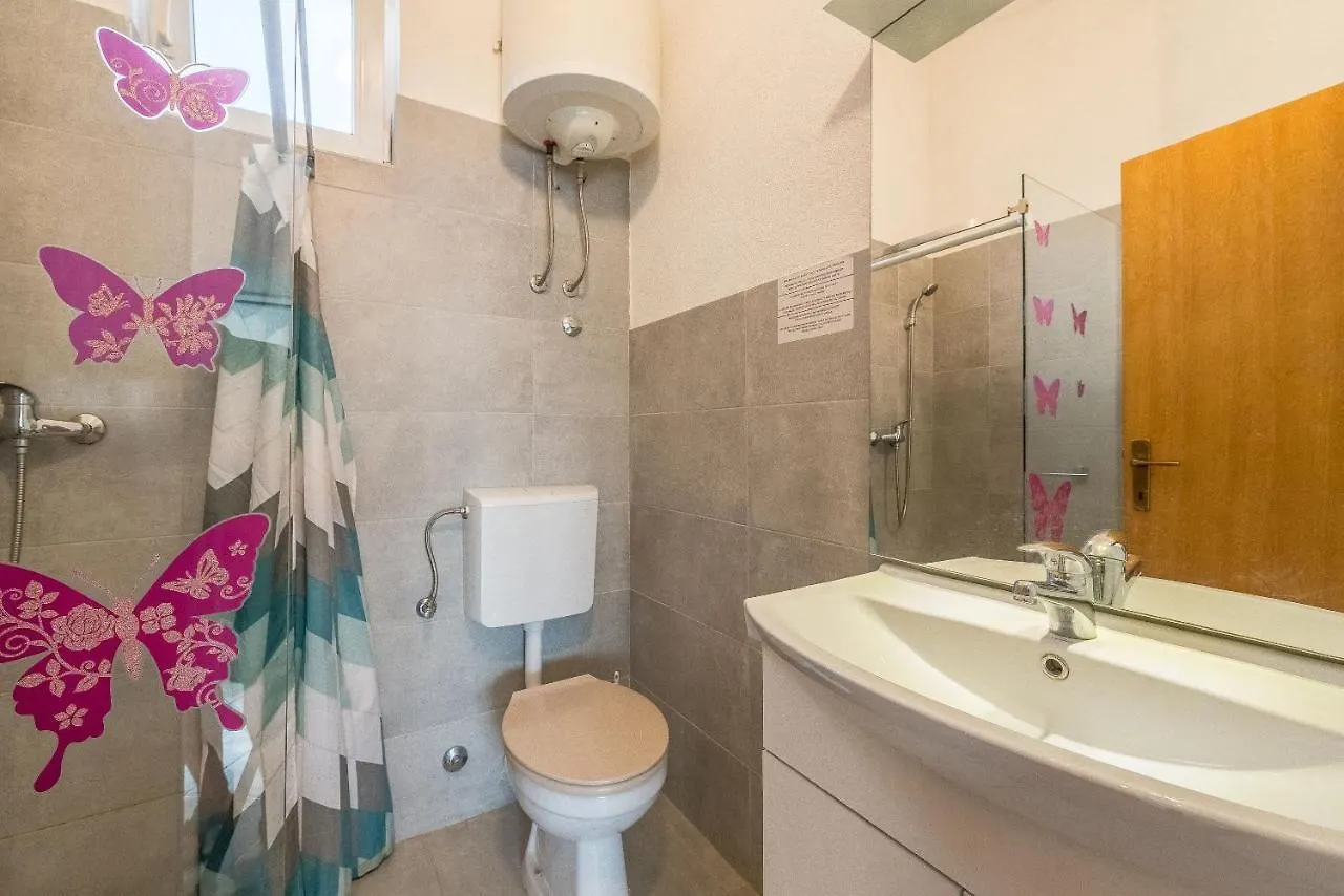Apartments Branko Trogir Kroatien