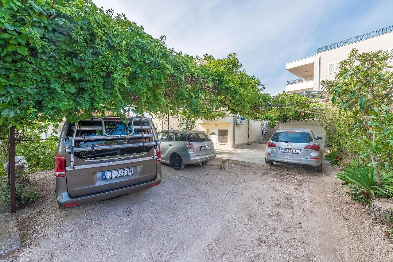 Apartments Branko Trogir
