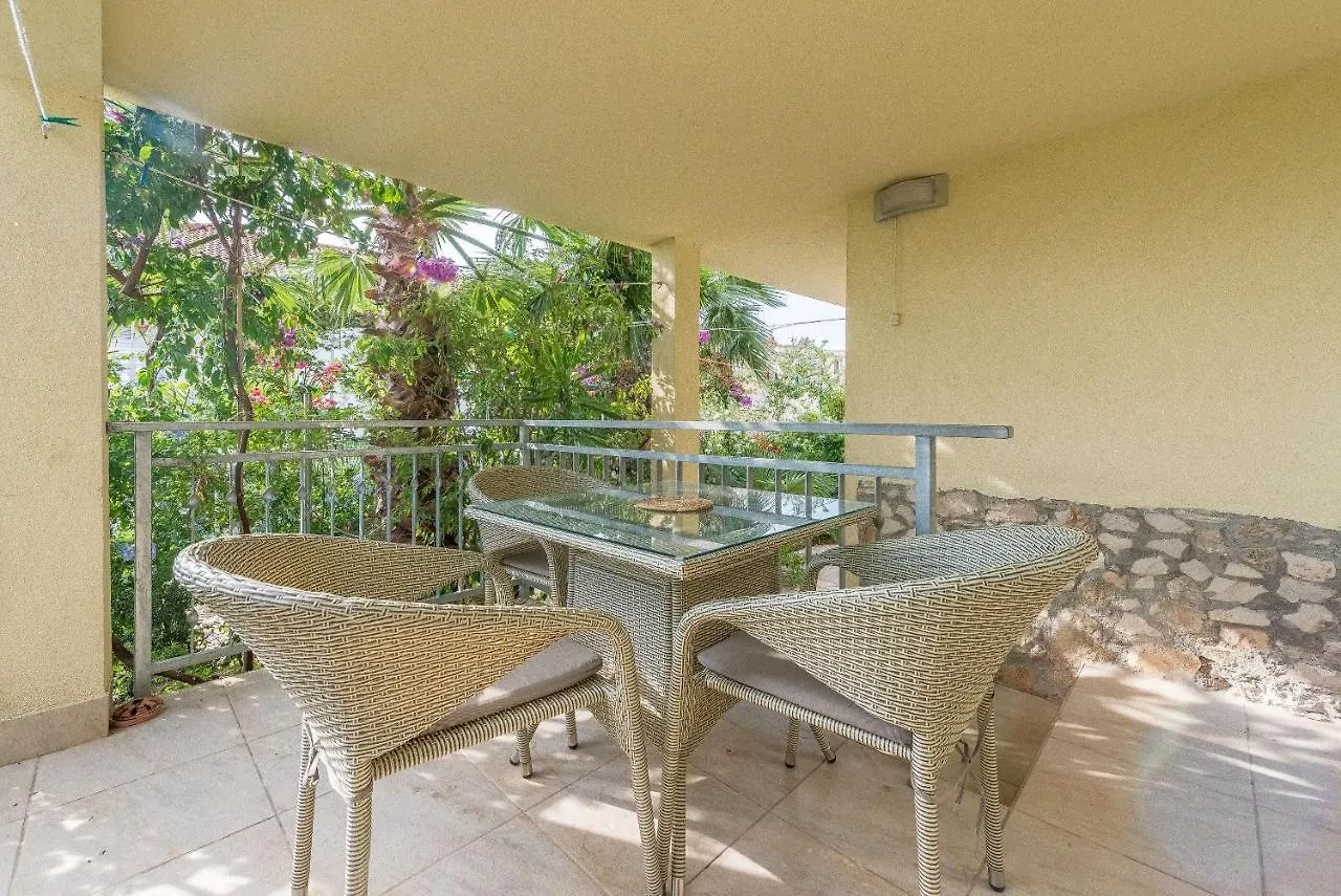 Apartments Branko Trogir