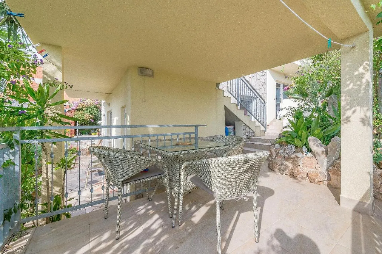 Apartments Branko Trogir Kroatien